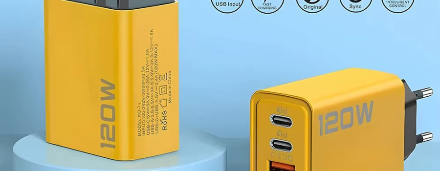 شاحن سريع USB C متعدد المنافذ يدعم PD وQuick Charge 3.0